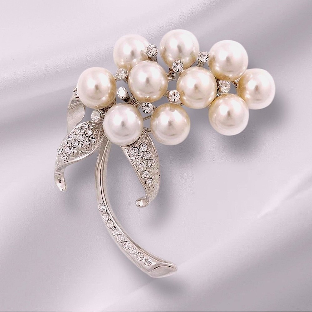 Elegant Pearl and Crystal Brooch ~ New